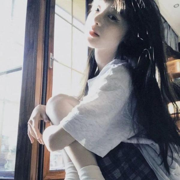 黑玫瑰公寓